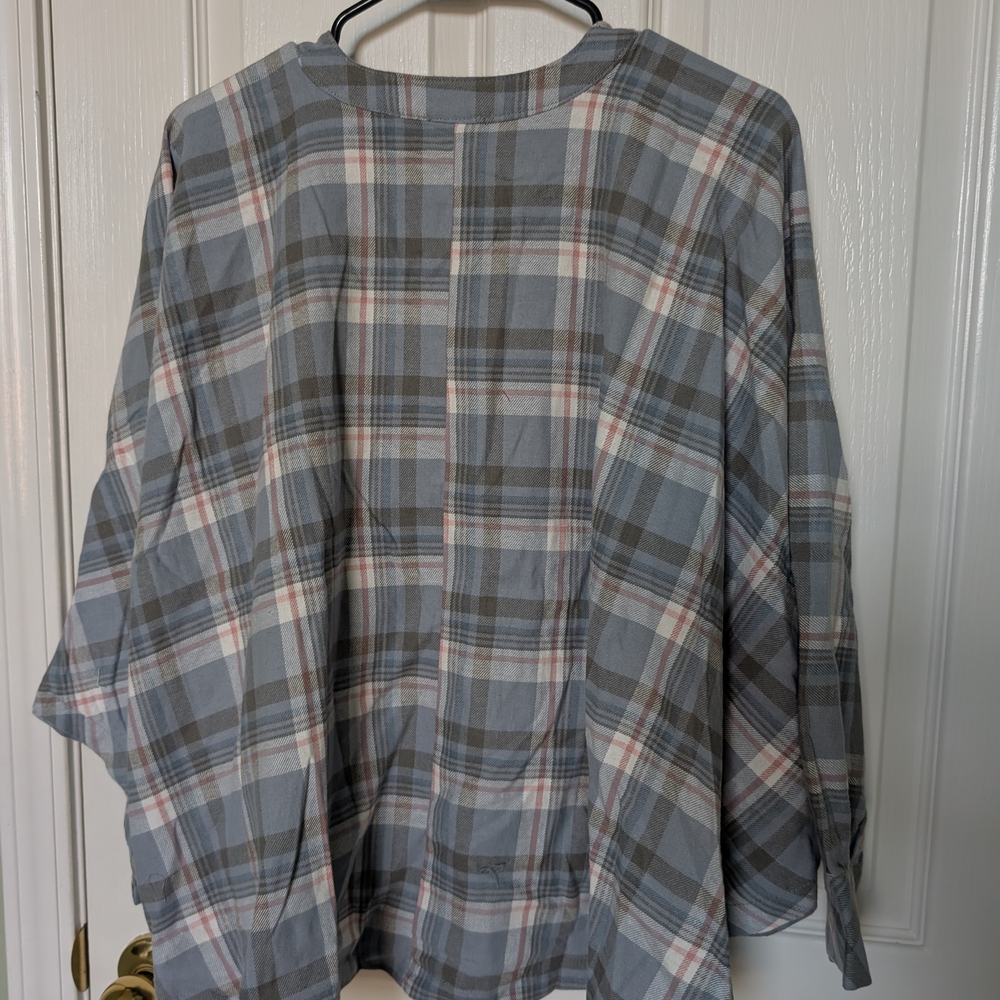 Blue and Gray Puff Sleeve Blouse with Mandarin Collar - Picture 4 of 5